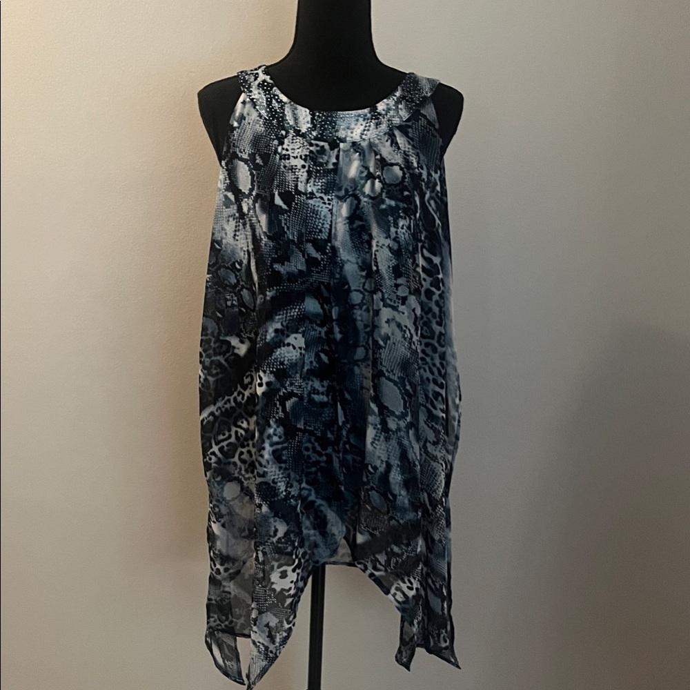 Roz & Ali Black and Gray Snake Print Sleeveless Asymmetrical Top